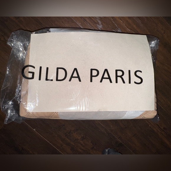 💎 NWT! Gilda Paris Quilted Diamond Taupe Shoulder Bag - Picture 5 of 6